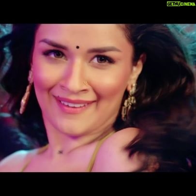 Dev Negi - 1K Likes - Navratri feels be like Kesariyo Rang. The official video out now on @vyrloriginals YouTube channel.
@dj.lijo @djchetas @aseeskaurmusic @devnegilive @avneetkaur_13 @shantanu.maheshwari @kumaarofficial @adil_choreographer
#VYRLOriginals #KesariyoRang #LijoGeorge #DJChetas #AseesKaur #Devnegi #AvneetKaur #ShantanuMaheshwari #Kumaar #AdilShaikh