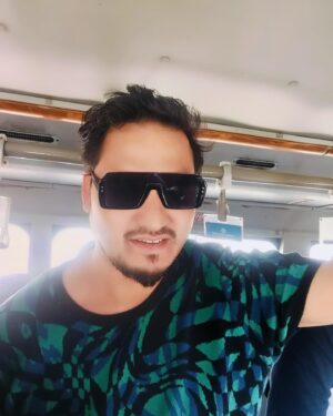 Dev Negi Instagram - 🤟🏻😊