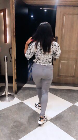 Dev Negi Instagram - Guess Koun Si Movie Dekhi Hogi …?😜🥰🙈🤭#trending #reels #reelsinstagram #foryou #instalike #instagood #viralvideos #viral #reelstrending #likesforlike #🤍🌸_____________💫❤️#movie #🍿🎥