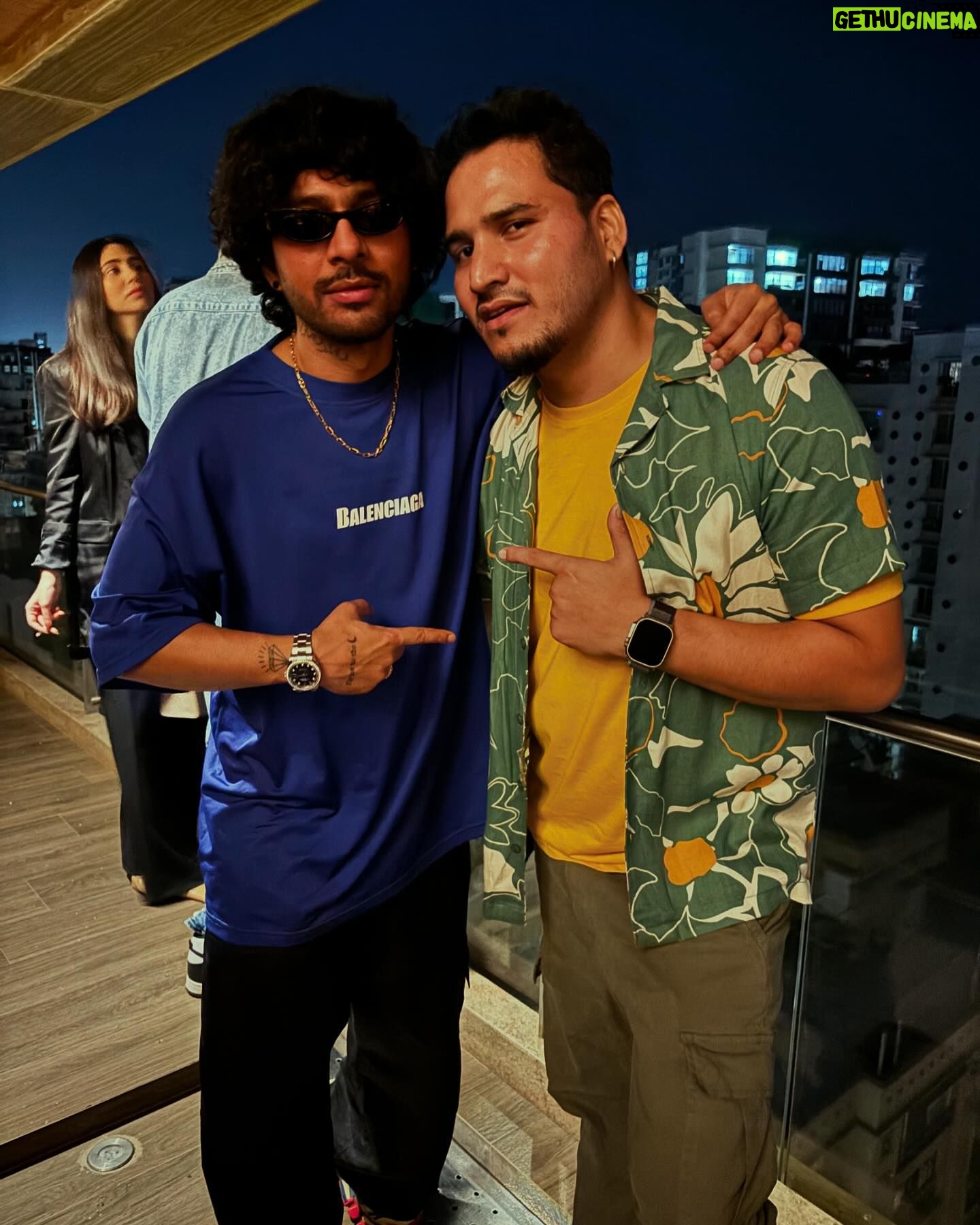 Dev Negi - 479 Likes - About last night thanks @tips @rameshtaurani ji for the lovelly dinnner 🙏❤️ @sonunigamofficial @uditnarayanmusic @singer_shaan @nikhitagandhiofficial @rochakkohli @tonykakkar