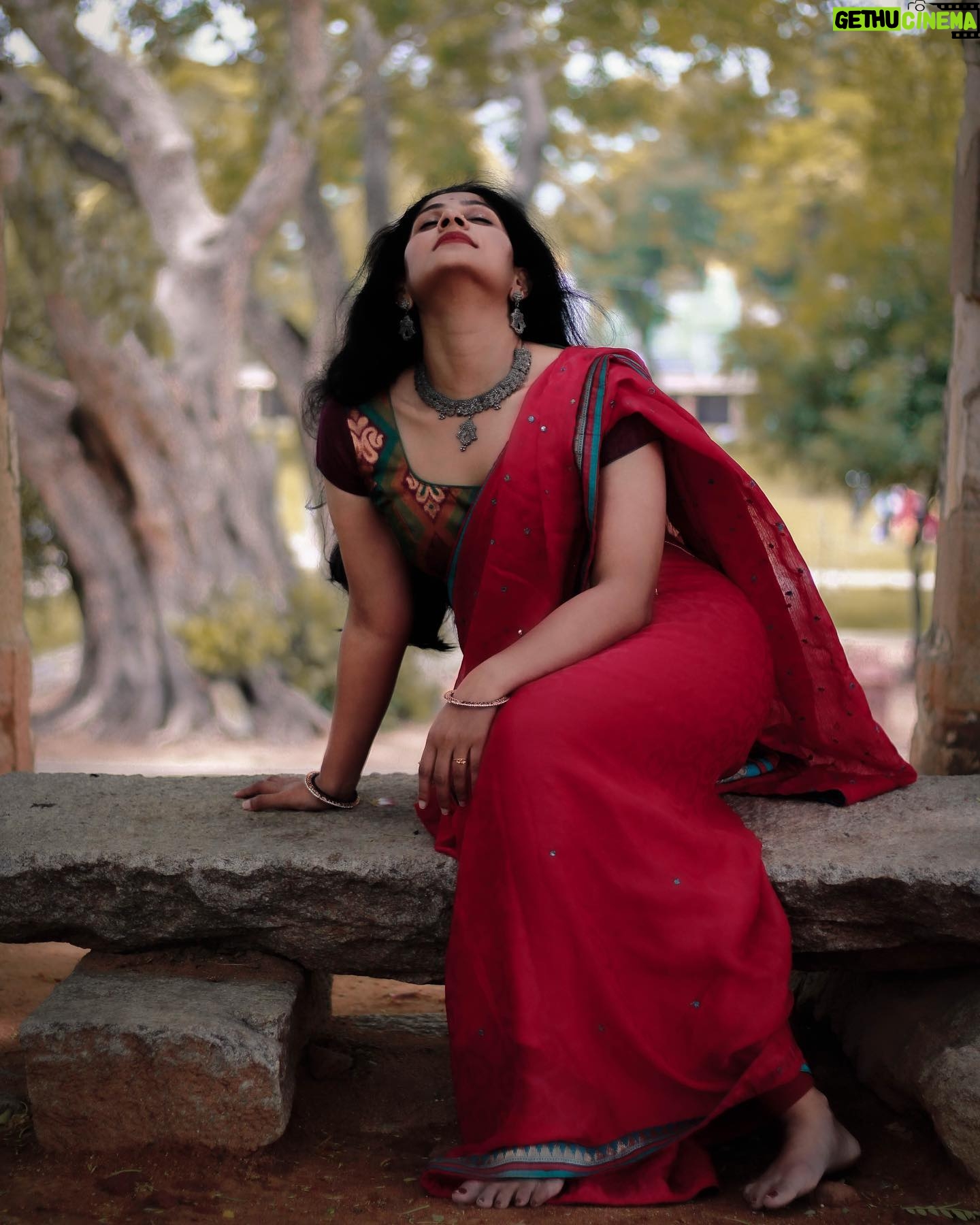 Devaki Rajendran - 0.9K Likes - "Freedom is not worth having if it does not include the freedom to make mistakes"
.
.
Model:- @devakirajendran
P.C-@reddot_frames
.
.
.
#calmdown #camlness #photography #aesthetics #dance #beauty #love #click #odiya #frame #photoshoot #photoshootideas #modelshoot #bangalore #instapost #