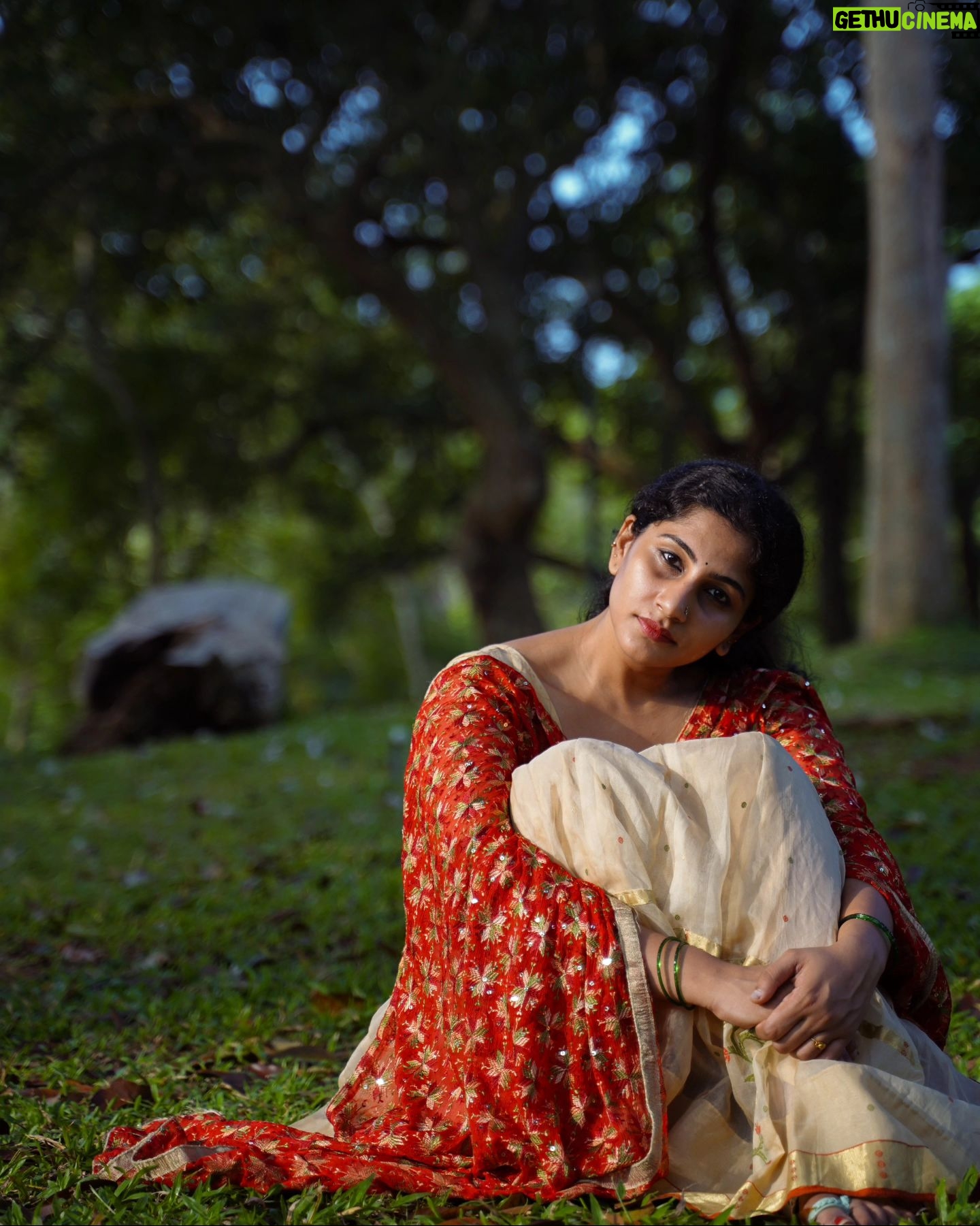 Devaki Rajendran - 1.5K Likes - Waiting...
@vkviiii
#throwback #photooftheday #colours