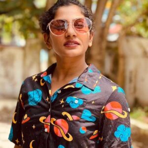 Devaki Rajendran Instagram - Loving these pictures!!
@varkeyhere and @pikkoo 
🤍🤍

#home #friends #love #color #life #alive #happiness #gratitude #devakirajendran