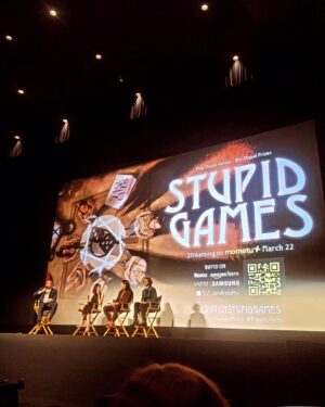 Devanny Pinn Instagram - Attended the premiere of @stupidgamesmovie last night and highly recommend it! Really fun horror movie made by talented, passionate filmmakers.
Congratulations to @jamescullenb @freemometu @vchannelsmedia and the SG team- it's streaming free now go check it out!

Took selfie and then immediately felt.. stupid. :) #playstupidgameswinstupidprizes #supportindiefilm #screamqueen #newhairwhodis #jaguar #redcarpetdress