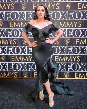 Devanny Pinn Instagram - Few more pics from #primetime #Emmys 
Was fun to attend the show for the first time on their 75th anniversary and experience the tribute to iconic programming over the years.
 Loved seeing friends old n new, learning a new corner of our biz and celebrating creatives. Ty to @shekharrahate and @romanmediainc for such a fun collaboration 💗 

Watch for my directorial debut ##TheBlackMass coming Feb 27 and first word on my new show coming soon too!
#Emmys2024 #actress #filmfatales #Screamqueen #awardseason #almostfamous #couturedress #PINNing 

👗 by @shekharrahate 
👠 by @badgleymischka
Hair by @vivalamane 
@televisionacad @foxtv