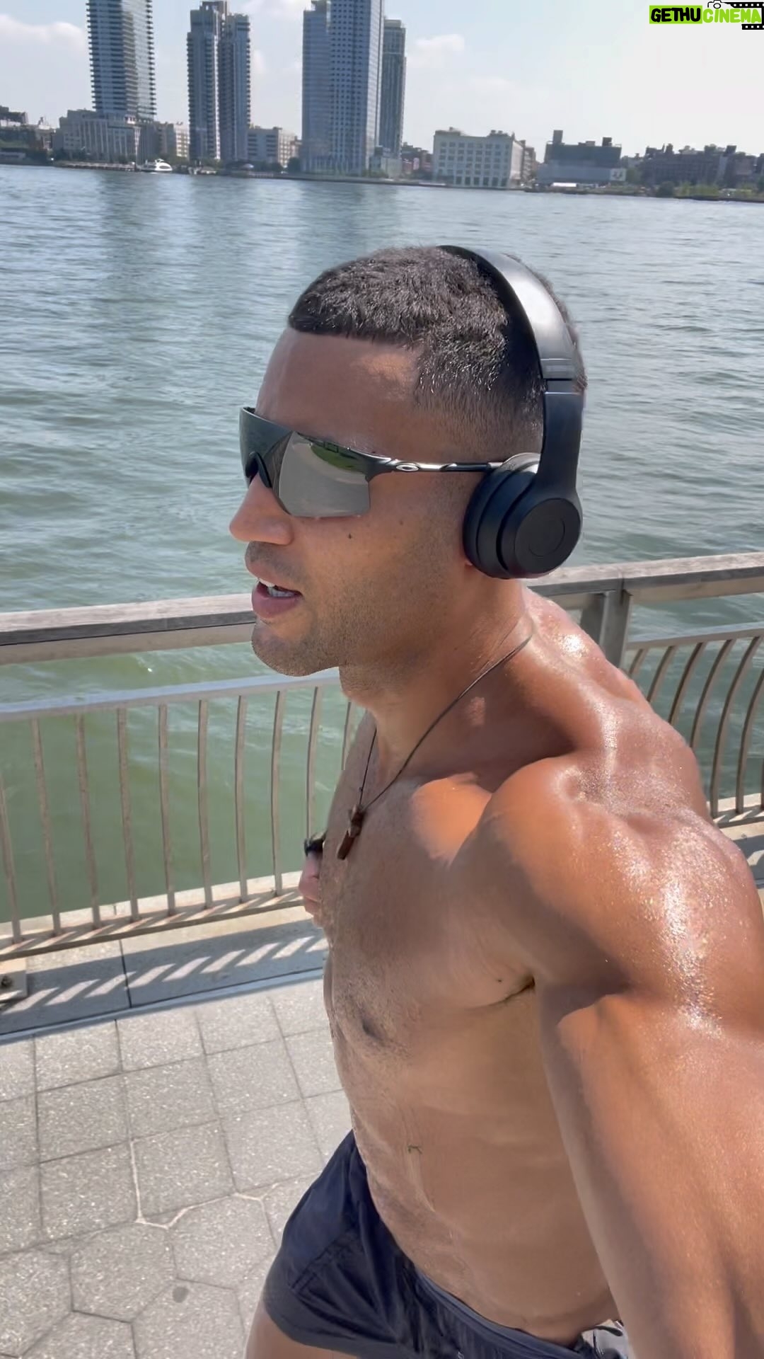 Devin Goda - 1.7K Likes - If you want to enjoy your walks and runs more, find some nice scenery to look at✔️
#faithandfitness #running #workout #happyfriday