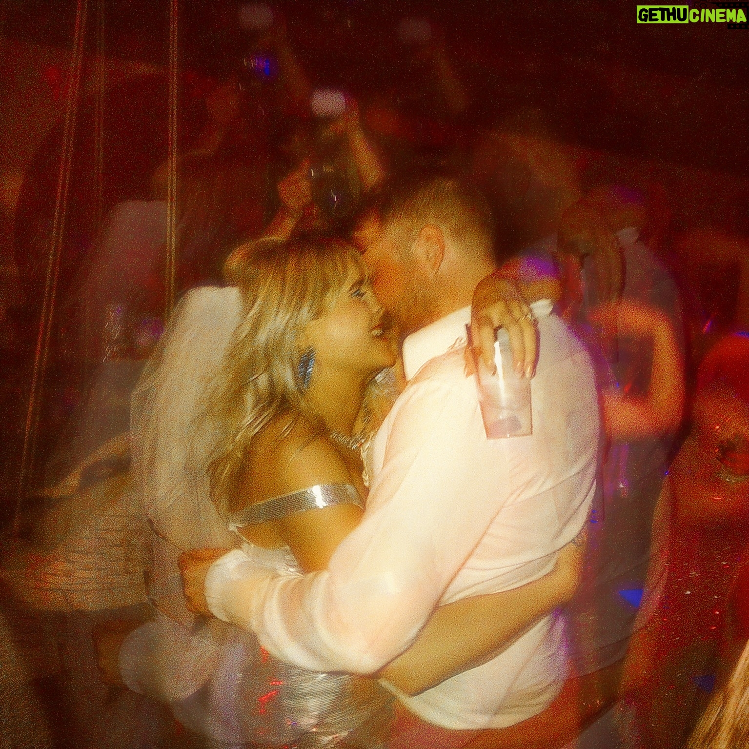 Devin Lytle - 39.3K Likes - Welcome to my wife era. ✨🕶️
💍 also this is now an @odyssey21venue @tjustine @jawkneeyeah @natelusk fan account. thank yall for creating the best night of my life! ❤️🙌🏻✨