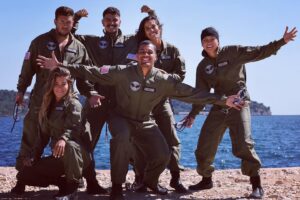 Devin Walker-Molaghan Instagram - My haters: WHAT ARE YOU DOING WITH YOUR LIFE THATS SO GREAT RABBIT?! 

Me: Glad you asked, tonight I’m gonna escape from a sinking fighter jet… sooo 🤫 

All new @challengemtv tonight 8pm EST on @mtv And trust me when I tell you, it’s going down. ✈️ 🌊 🌝

#emeraldcitydreams #thechallenge37