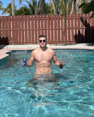 Devin Walker-Molaghan Instagram - A man and a can. 🍺