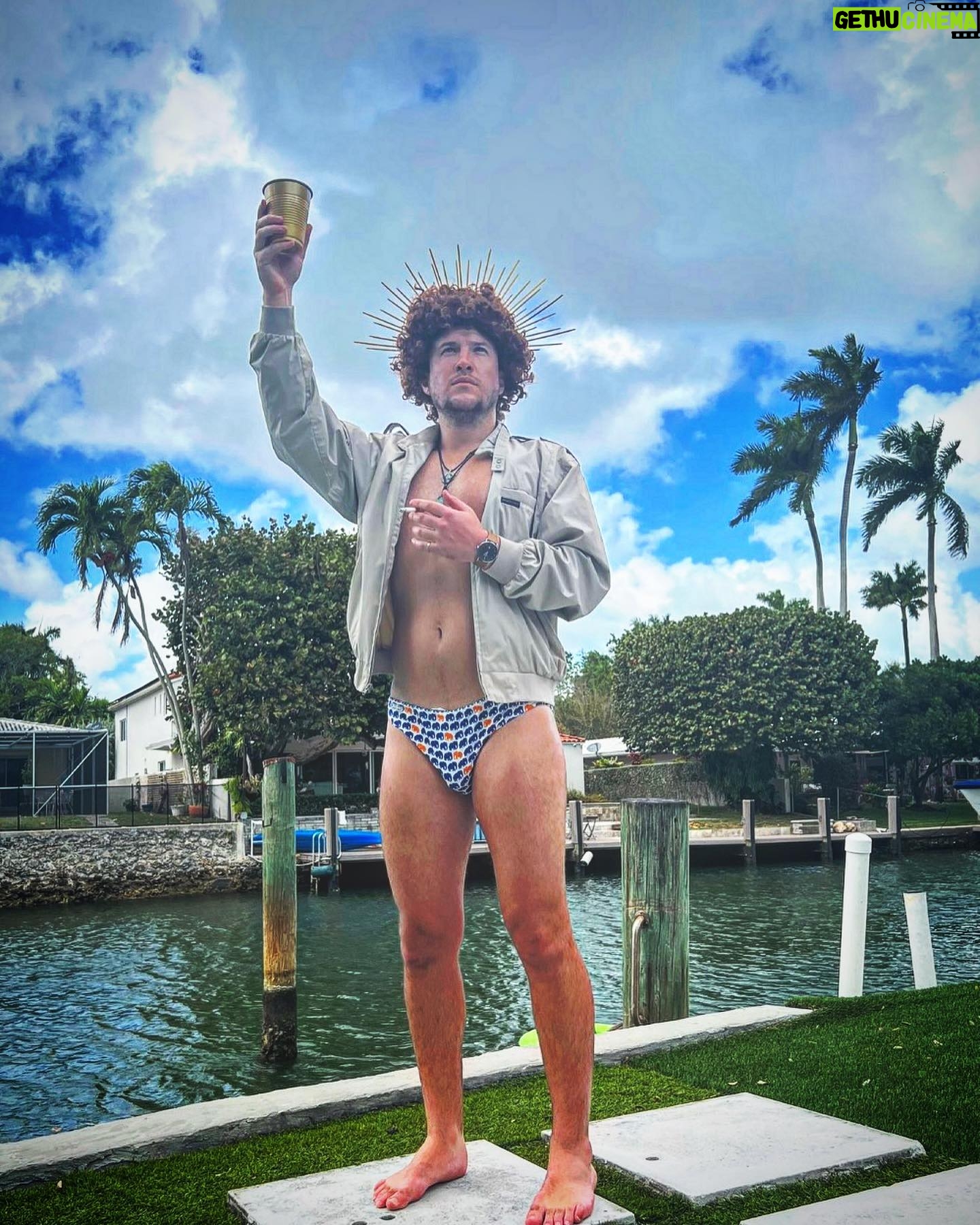 Devin Walker-Molaghan - 8K Likes - Making my way downtown
Walking fast, faces pass and I’m homebound