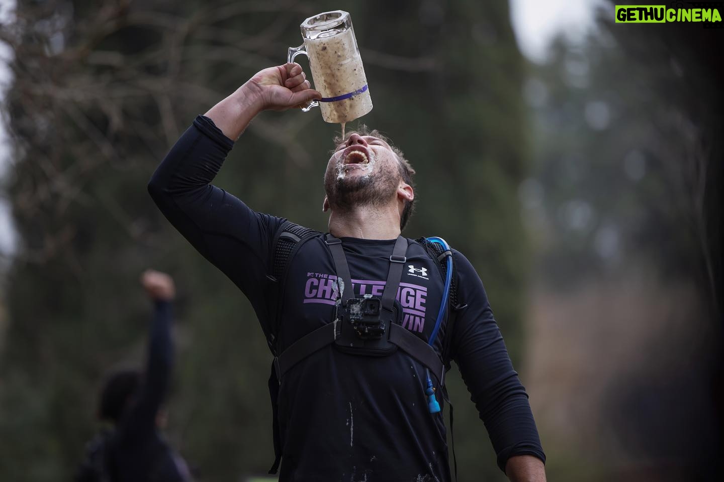 Devin Walker-Molaghan - 10.9K Likes - Just wanna remind everyone I’m 33 years old. Final starts now 🍻#beavertail #thechallenge38
#Dave&Dave