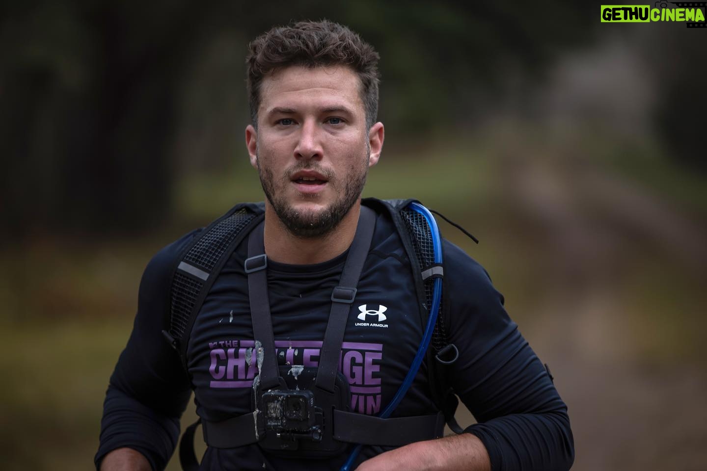 Devin Walker-Molaghan - 10.9K Likes - Just wanna remind everyone I’m 33 years old. Final starts now 🍻#beavertail #thechallenge38
#Dave&Dave