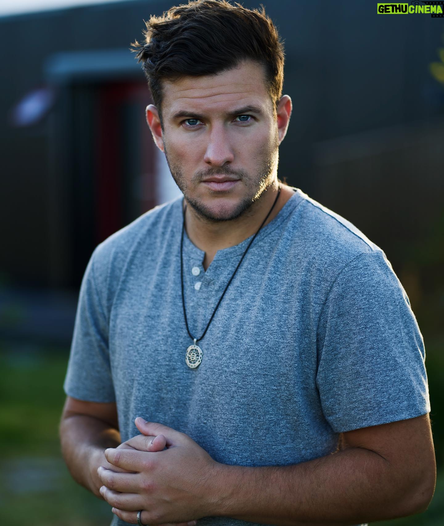 Devin Walker-Molaghan - 9.5K Likes - I’m back... and I brought a pinky ring. #thechallenge36