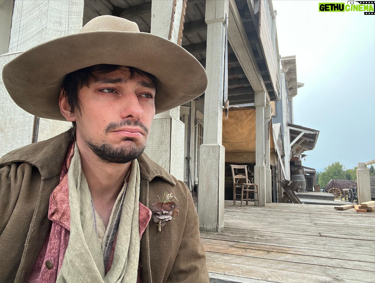 Devon Bostick - 74.3K Likes - Some pics from Western š¤
Sincerely, Bad Bad Bucky