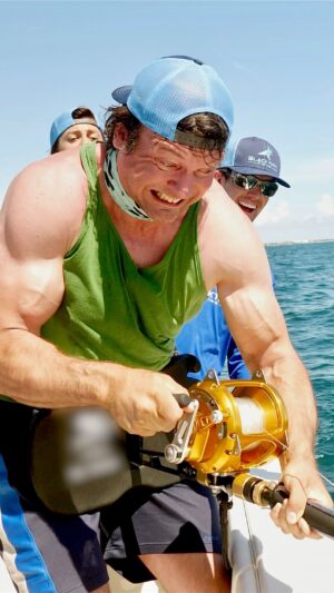 Devon Larratt Instagram - Strongest Men versus the Strongest Fish #blacktiph #fishing #fitness #pennfishing #ocean #gym #saltwaterfishing #strongest #devonlarratt #laynenorton #jujimufu