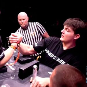 Devon Larratt Instagram - Just like his father @devlarratt
#armwrestling #armwrestler #armworkout