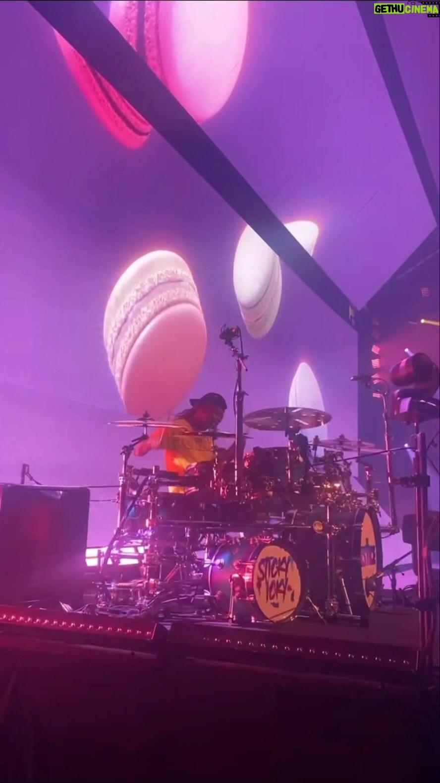Devon Taylor - 15.6K Likes - Heres A Clip Of Me Playing Yummy From The @justinbieber #JusticeWorldTour Shout Out To My Tech @jrworldwide For This Amazing Drum Rig!! Making It Easy For Me To Do What I Love Every Night #ThankYouGod4MyGift
