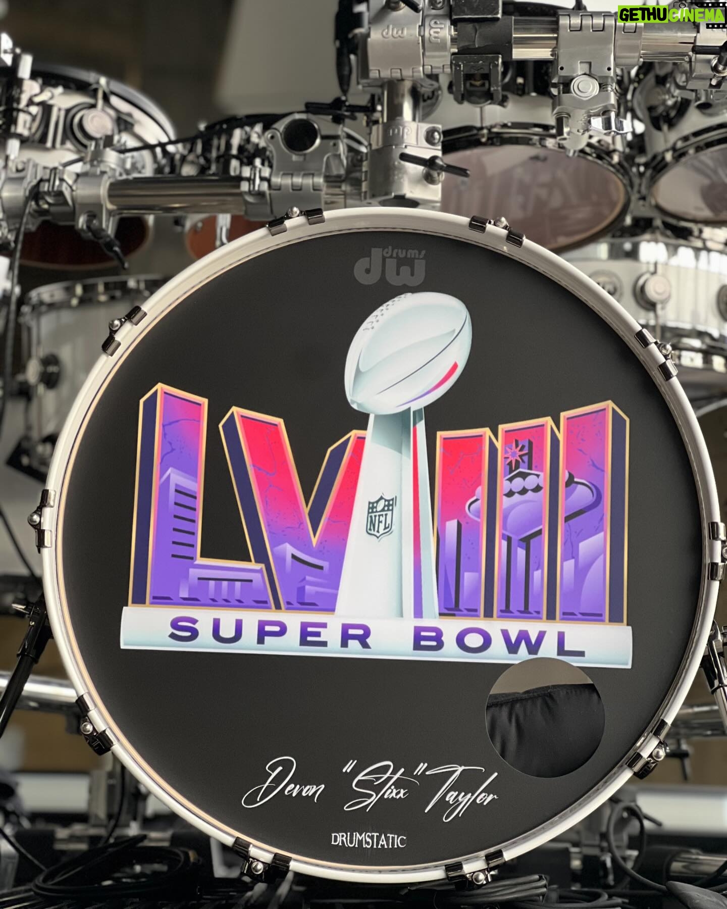 Devon Taylor - 10.6K Likes - Sending A Huge Thank You To @drumstatic & @jrworldwide For Lacing Me With My Custom Super Bowl Bass Drum Heads! 🙏🏾🤘🏾 LETS GO CHIEFS!!!! #ThankYouGod4MyGift