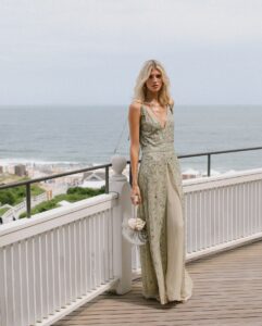 Actress Devon Windsor HD Instagram Photos and Wallpapers July 2024