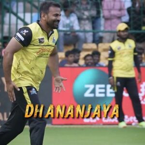 Dhananjay Instagram - ಹೇಗಿತ್ತು ಗಬ್ರು ಸತ್ಯನ ಹಾವಳಿ?? 
ಇವ್ರೇ ನಮ್ಮೆಲ್ರು favourite ಡಾಲಿ!! 💛

#KCCpart4 @dhananjaya_ka