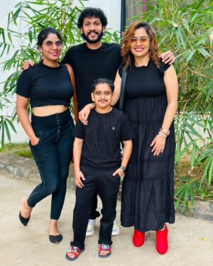 Dhanya Mary Varghese Instagram - Snaps when we went for BB 6 Finale ❤️✨
@dhanya_maryvarghese 
@kutty_akhil 
@sooraj_thelakkad 
@veenanair143 
@nadira_mehrin_official 
@lakshmi.sruthi 
@dilsha__prasannan__