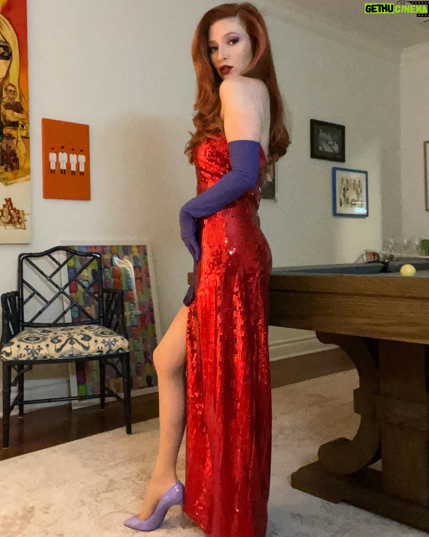 Diana Hopper - 1.7K Likes - “I’m not bad, I’m just drawn that way.”
Happy Halloween 😇