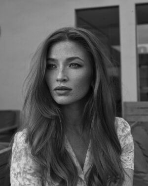 Diana Hopper Instagram - 🖤 @manfredbaumann