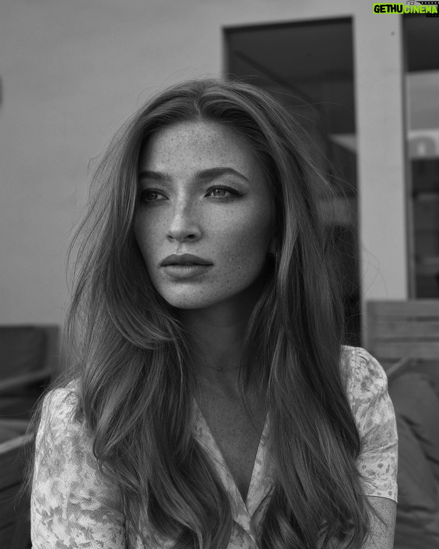 Diana Hopper - 2.4K Likes - 🖤 @manfredbaumann