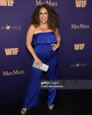 Diana Maria Riva Instagram - #Oscars party weekend continues and last night was one for the women!! Thank you @womeninfilmla for the invitation to join you for this incredibly powerful, inspiring, and fabulous night, as we toasted to all that women do to lead and contribute to this art form!!! The same seed of inequity that sparked this movement 50 years ago, is the same seed of inequity that sparked @latinasactingup …And we look to grow and make the same kind of great impact #WIF has made over the last 5 decades!!! PA’LANTE!! ✊🏽💪🏽🙌🏽🥂💃🏽
•
Makeup @beautybyelan 
Hair @shaylinjoneshair 
•
•
#women 
#oscars 
#womeninfilm 
#latinasactingup
#latinas