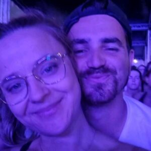 Diana Marquês Guerra Instagram - Parabéns a ti 🖤  @diogo_o_lopes
Parabéns pela pessoa bonita que és. Especial. 
Com essa enegia e boa disposição que contagia qualquer um à tua volta (excepto quando a fome aperta 🤭).
O melhor que podia ter ao meu lado. 
Que incrível é partilhar uma vida e tantos momentos, e tão bons,  contigo. Obrigada.
E aos que ainda estão por vir 🥂
It may just be the hormones speaking, but I really do love you. 
A little more than I planned  🤍