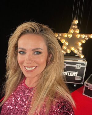 Diana Mórová Instagram - Diana 7-krát inak… 🔥❤️😍 

A nezabudnite sledovať @csmt_tvjoj každú nedeľu o 20:40 na JOJke a 20:15 na Primě. ⭐️

#tvjoj #tvprima #dianamorova #csmt #ceskoslovenskomatalent #csmt2023 #csmttvjoj