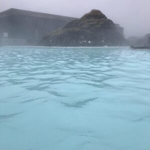 Diane Mizota Instagram - #icelandtravel tip: if you do the #bluelagoon, staying at the Silica Hotel on site is def worth the $$$. Gorgeous design, a private lagoon for guests, access to the main lagoon (which attracts up to 3000 people a day!) and an insane breakfast buffet made this an indulgent respite.  The geothermal silica-rich water was soothing and everyone loved the free face masks, even our little 🐱. 😁🥰💖 #silicahotel #traveliceland #spalife #soworthit #experiencesnotthings