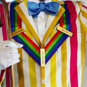 Dick Van Dyke Instagram - We found the “practically perfect” spitspot!@kennedycenter @garnerholtproductions @bijoubox