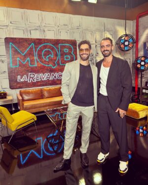Diego Amozurrutia Instagram - Todo listo para el estreno de @miraquienbaila 
¿Quien se une a la competencia? 
@univision