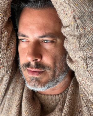 Diego Cristo Instagram - ...É preciso saber olhar com os Olhos, enxergar com a Alma e apreciar com o Coração… 

#vidalonga
#soosfortessobrevivem 
#deusnocomando