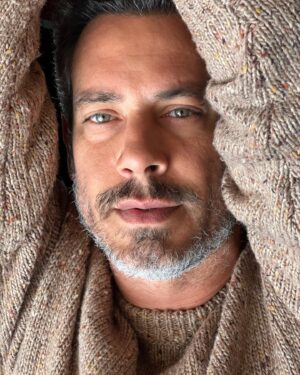 Diego Cristo Instagram - ...É preciso saber olhar com os Olhos, enxergar com a Alma e apreciar com o Coração… 

#vidalonga
#soosfortessobrevivem 
#deusnocomando