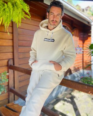Diego Cristo Instagram - Tá com frio 🥶 ?
Vai de @baw_official !