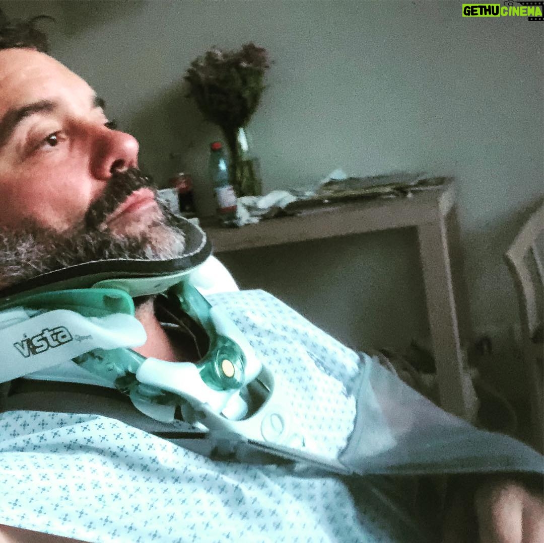 Diego Muñoz - 19.3K Likes - 11 días después, haciendo abandono total del inmueble. Sin ningun tubo conectado al cuerpo / Casi un milagro. Gracias infinitas a todas las personas q me salvaron la vida. Gracias❤️ Ahora a recuperarme bien.