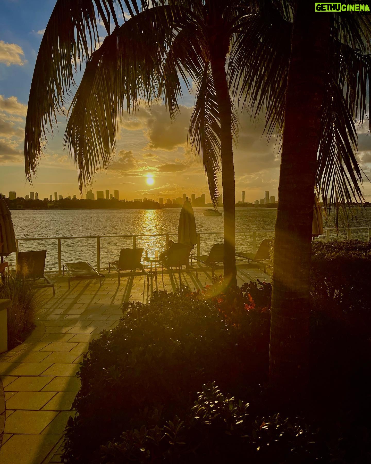 Diego Olivera - 3.1K Likes - #sunset #summertime #love ❤️❤️🍷🍷 @monicaayos #miami