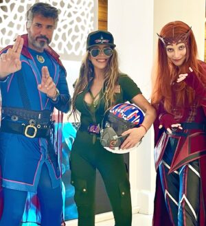 Diego Olivera Instagram - “Me puse muchos objetivos en la vida… pero me distrajo la felicidad” mis amores ❤️❤️❤️@monicaayos @vickydoll22 #halloween #party #swat #drstrange #maverick #wandamaximoff #lincolnroad #miami #scarletwitch #miamibeach #fiesta