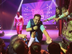 Diego Topa Instagram - @diegotopaok , uno de los artistas más carismáticos y queridos por todas las familias, se presentó nuevamente con #ElColiseo con su show musical lleno de alegría y color, en el que los más chiquitos y sus familias cantaron y bailaron sus grandes éxitos y sus más recientes lanzamientos.
 📸 Acá te dejamos un resumen fotográfico 📸

#Temporada2024 #Topa #Teatro #infantil