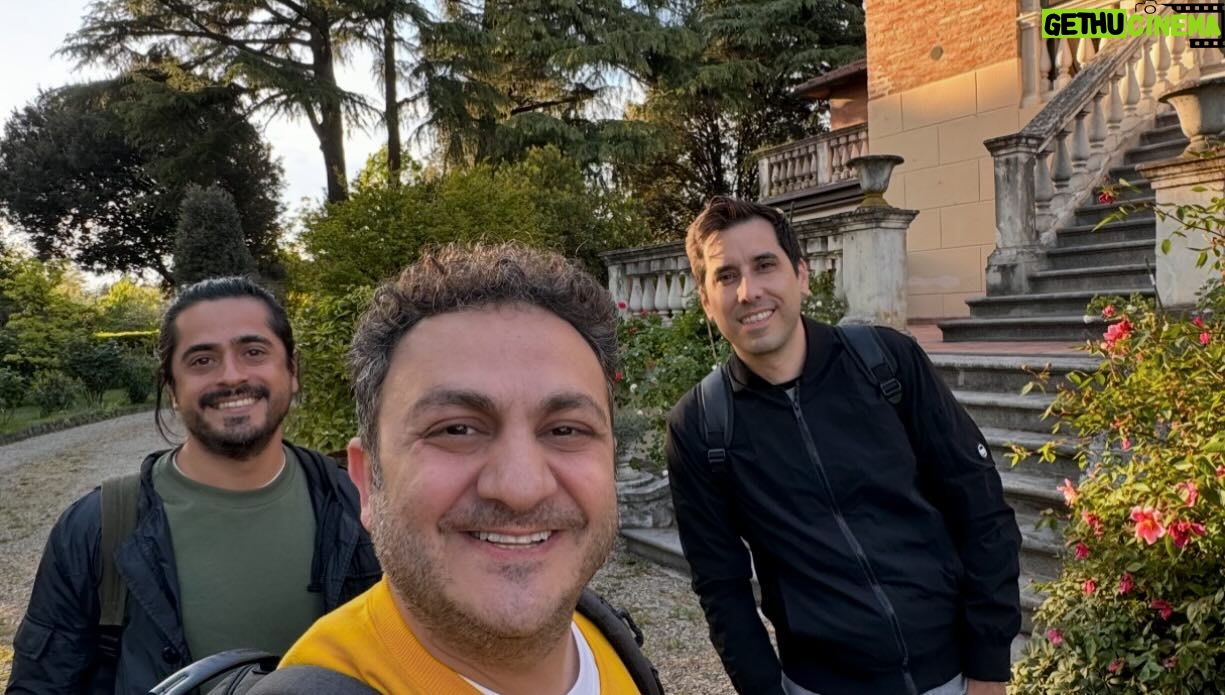 Diego Topa - 4.7K Likes - Último día de este hermoso mini viaje de trabajo junto a personas que quiero y admiro muchísimo.
❤️La vida me regala momentos maravillosos junto a mi hermano @fedemonterot que después de casi 2 años nos reencontramos para seguir haciendo música.
👉🏻Edu es @experienciaproduccion mi nuevo manager y compañero de aventuras laborales cuida cada detalle para que sea increíble.
Y se preguntan ¿por qué en ITALIA 🇮🇹?
Porque está el mejor productor de música infantil. @alberto.mantovani.alman para @almankids 💕 . Lo conocí gracias a mi querida amiga @lulipampinoficial cuando vinimos a hacer nuestro precioso disco ✨"VAMOS a JUGAR"✨
Pasamos unos días de muchísimo trabajo grabando canciones increíbles para ustedes.
En breve ya van a ir escuchándolas para que antes de fin de año. Llegue mi nuevo disco.
Gracias a mi familia hermosa que desde Buenos Aires me bancan en todas 😍.
¡Gracias a todos por acompañarme en este nuevo viaje musical!