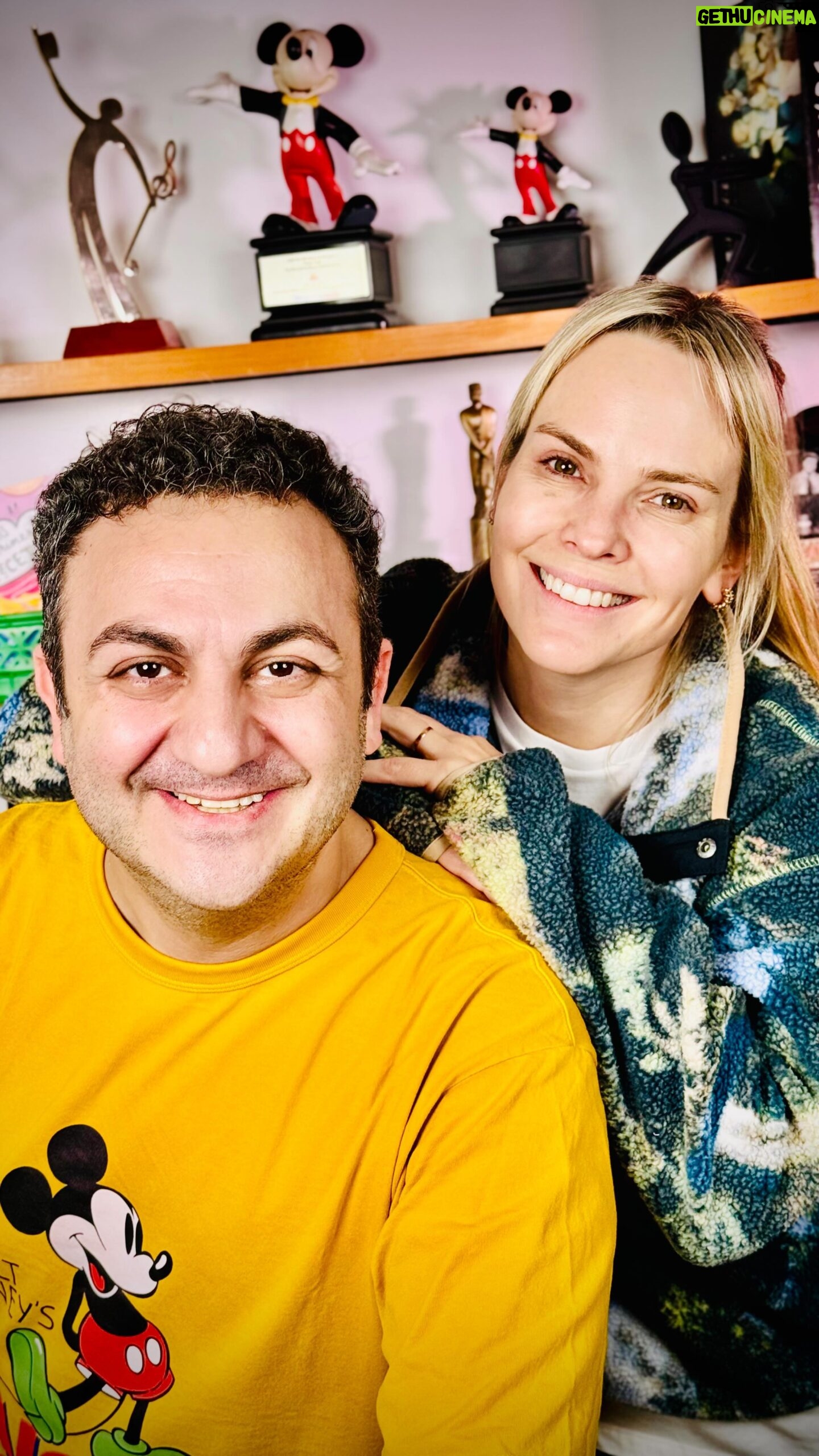 Diego Topa - 1.8K Likes - Queda en familia 😂 Ya tenemos todas las entradas a la venta para todas las funciones de vacaciones de invierno de Soy Muni: Una Aventura Musical y Topa: Es tiempo de jugar. Ambos por plateanet 😍🌈🫶🏻