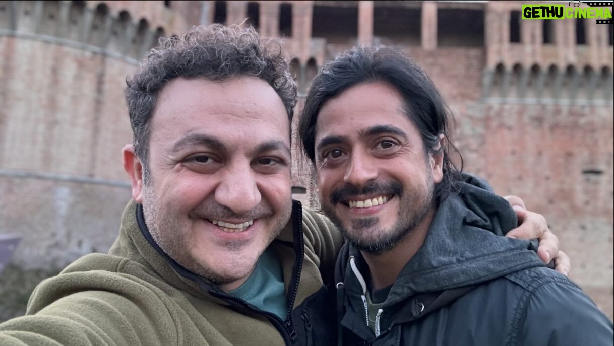 Diego Topa - 4.7K Likes - Último día de este hermoso mini viaje de trabajo junto a personas que quiero y admiro muchísimo.
❤️La vida me regala momentos maravillosos junto a mi hermano @fedemonterot que después de casi 2 años nos reencontramos para seguir haciendo música.
👉🏻Edu es @experienciaproduccion mi nuevo manager y compañero de aventuras laborales cuida cada detalle para que sea increíble.
Y se preguntan ¿por qué en ITALIA 🇮🇹?
Porque está el mejor productor de música infantil. @alberto.mantovani.alman para @almankids 💕 . Lo conocí gracias a mi querida amiga @lulipampinoficial cuando vinimos a hacer nuestro precioso disco ✨"VAMOS a JUGAR"✨
Pasamos unos días de muchísimo trabajo grabando canciones increíbles para ustedes.
En breve ya van a ir escuchándolas para que antes de fin de año. Llegue mi nuevo disco.
Gracias a mi familia hermosa que desde Buenos Aires me bancan en todas 😍.
¡Gracias a todos por acompañarme en este nuevo viaje musical!