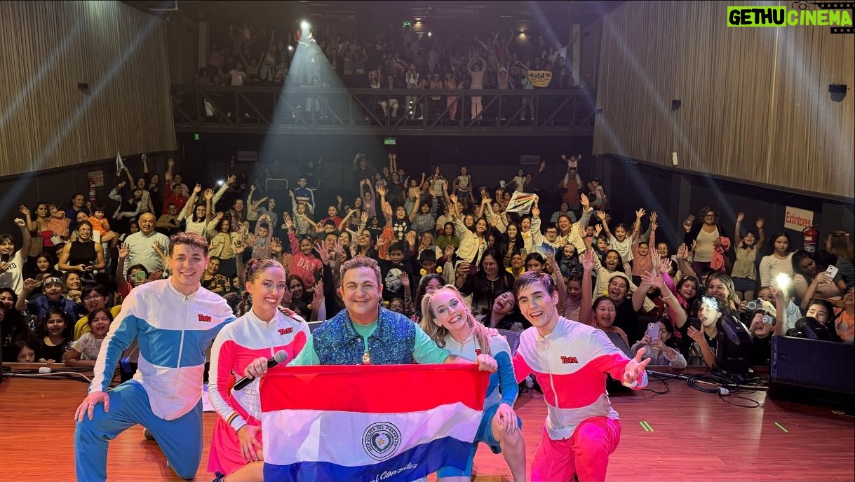 Diego Topa - 4.1K Likes - Gracias Paraguay por estas increíbles funciones. Llenas de amor. Gracias @a2a.produ por hacer que estas funciones sean hermosas. Gracias familias por su amor. Hasta la próxima ❤️🇵🇾 Paraguay.