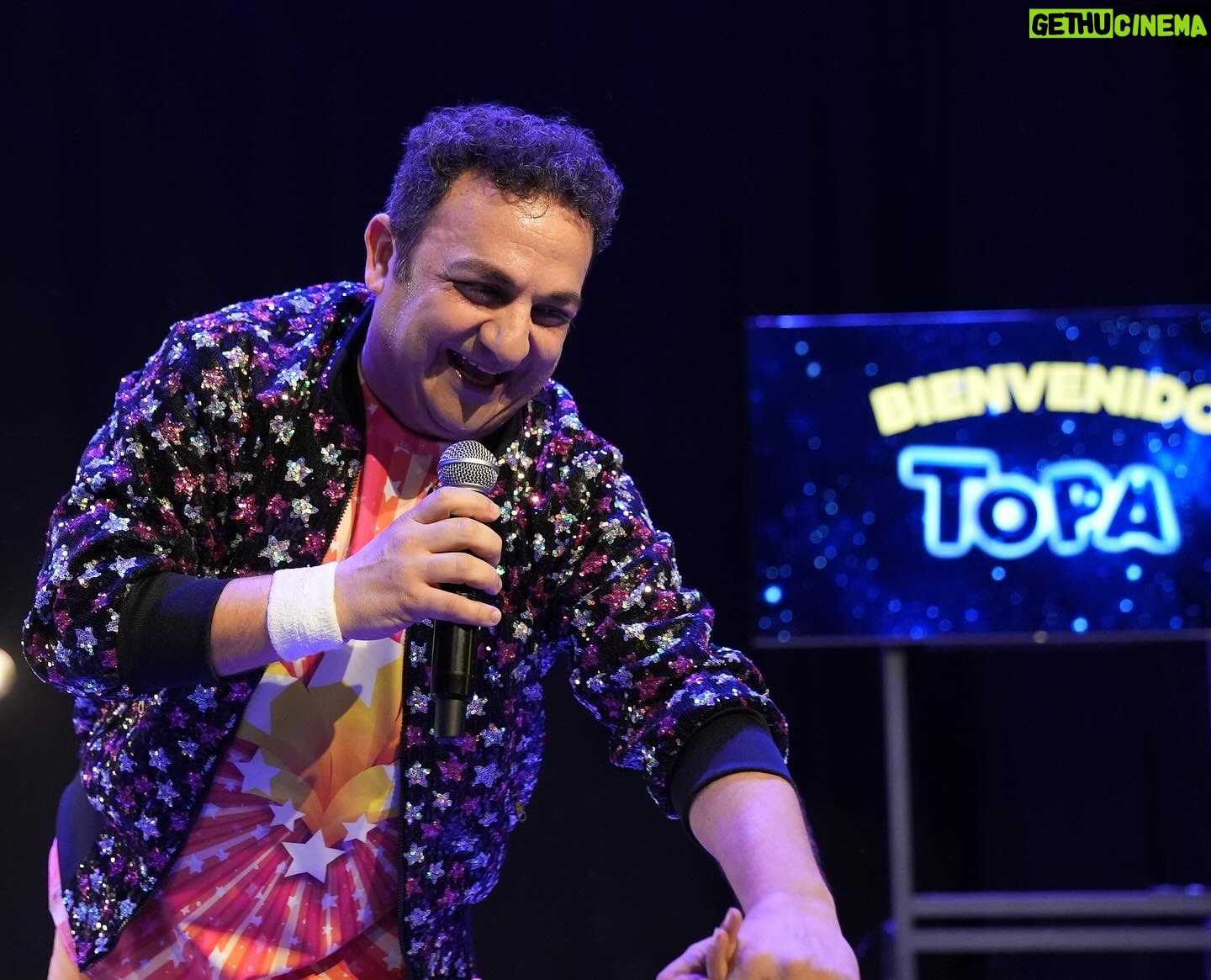 Diego Topa - 3.8K Likes - ¡Hoy nos despertamos con muchas ganas de bailar! 💃🏼 🕺
Muchisimas gracias queridísimo @diegotopaok por darles a los Artistas Kids de Otro Mundo un día que quedará por siempre en su corazón ❤️
Esperamos que vuelvas pronto🤗🤗