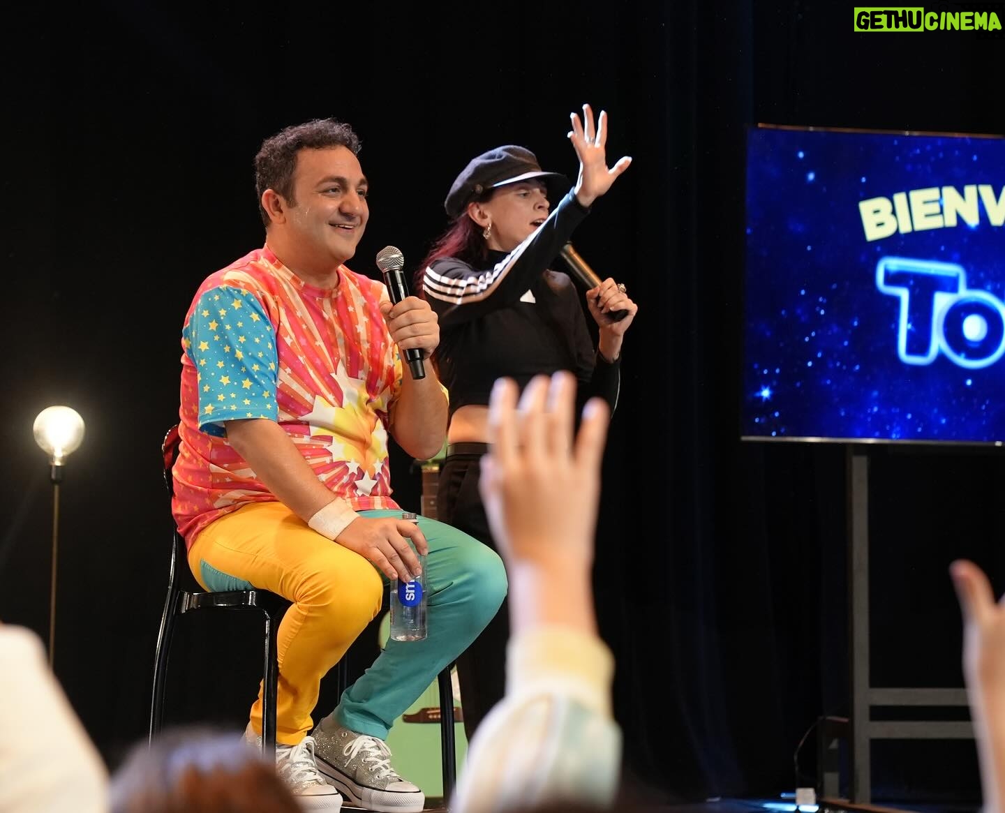 Diego Topa - 3.8K Likes - ¡Hoy nos despertamos con muchas ganas de bailar! 💃🏼 🕺
Muchisimas gracias queridísimo @diegotopaok por darles a los Artistas Kids de Otro Mundo un día que quedará por siempre en su corazón ❤️
Esperamos que vuelvas pronto🤗🤗