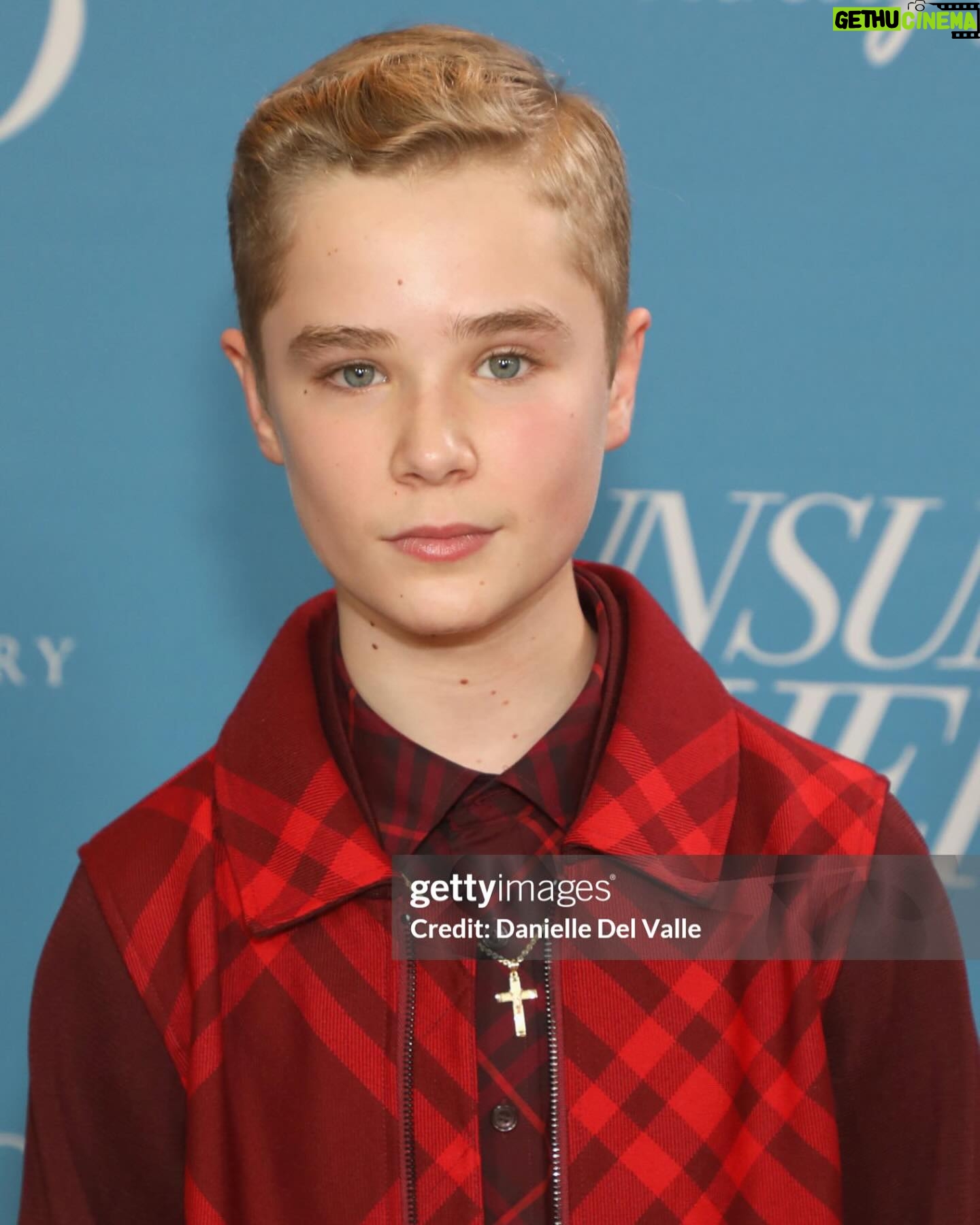 Diesel La Torraca - 15K Likes - A Berry Burberry carpet
@burberry
Stylist: @julianjohnson1
What an honour and a blessing to be in Nashville for the premiere of Unsung Hero…
#Forever #grateful and #blessed for this film 🙏🏼
#unsungheromovie #nashville #premiere #burberry