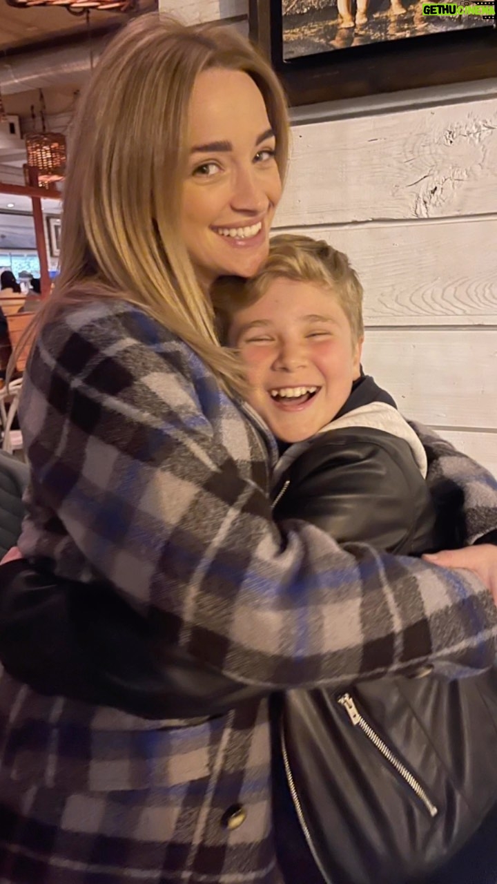 Diesel La Torraca - 69.2K Likes - Georgia in Georgia with her lil peaches 🍑 🍑
So excited for the mini peach 🍑
I’ll always protect you Mom - Austin Miller 2023
#georgia #georgiamiller #austinmiller #babypeach #ginnyandgeorgia #briannehowey #diesellatorraca #atlantageorgia #atlanta #bartaco #peaches #peach #peachstate