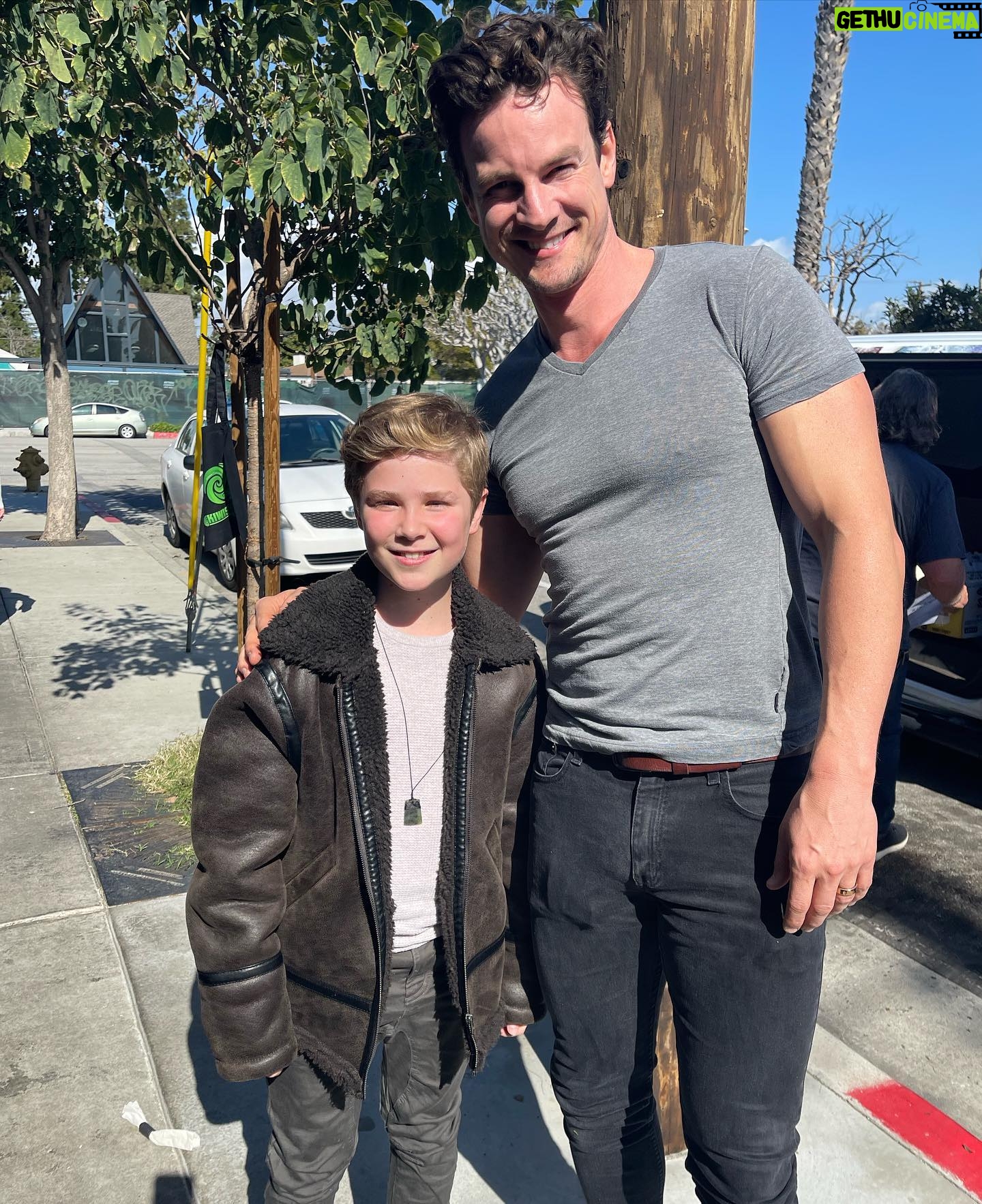 Diesel La Torraca - 18.4K Likes - So many Aussie’s in LA 🇦🇺 😁
Great to meet you @thelukecook 🤜🏼
#actors #kidactor #kidactorslife #losangeles #la #hollywood #aussiesinla #ginnyandgeorgia #austinmiller #diesellatorraca #lukecook #aussies #aussieactor